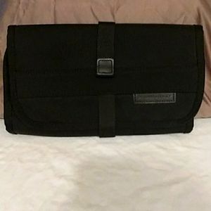 Briggs & Riley Tolietry Kit, Black, Like New Condition